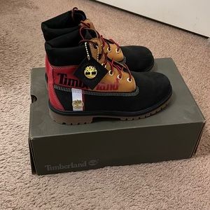 Barely worn big boys timberland boots, size 5.5.